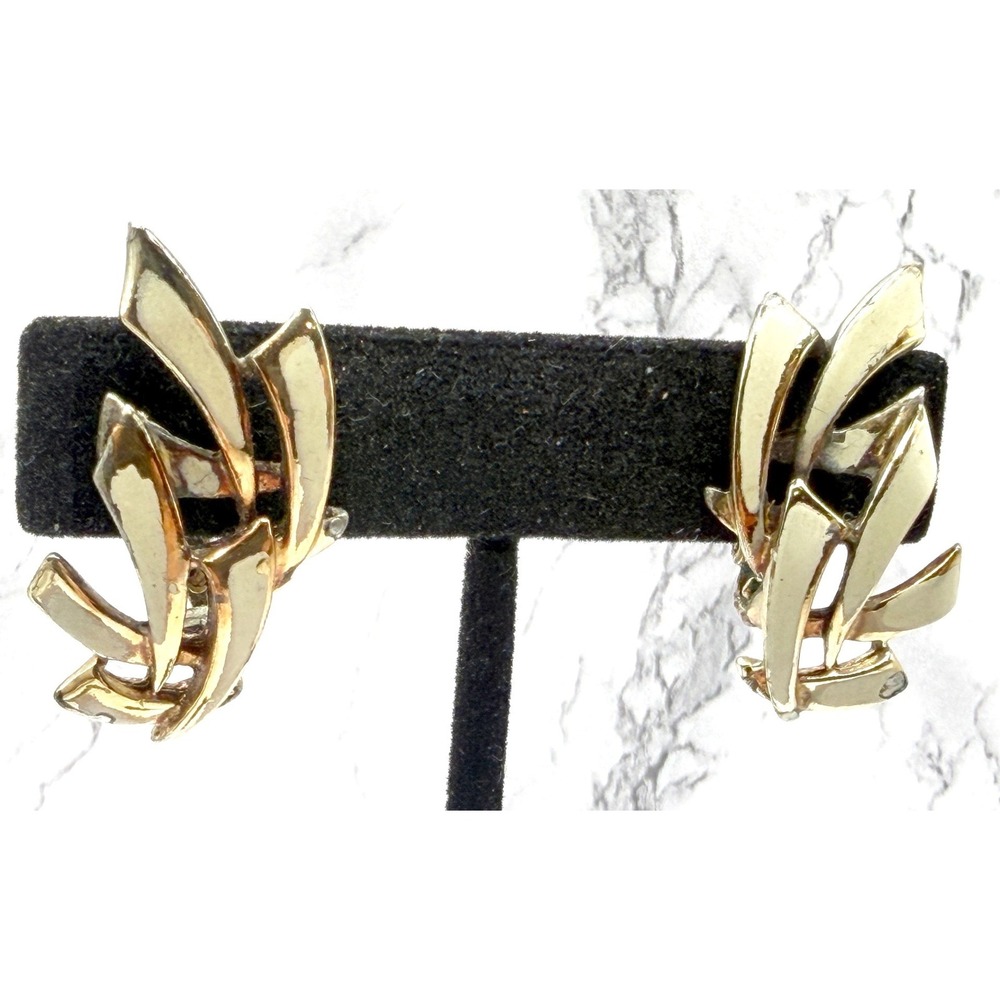 Coro Cream Enamel Gold Clip Earrings Vintage 1.5" Signed Classic